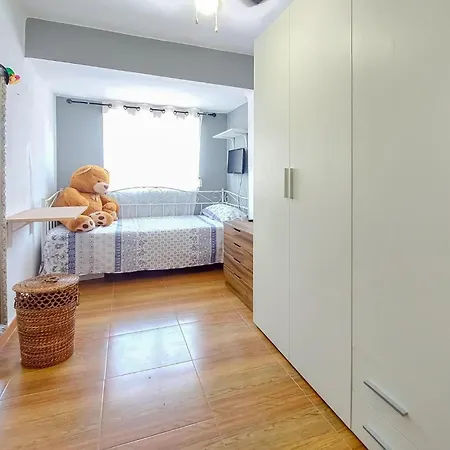 Apartamento Amazing In With Kitchenette
